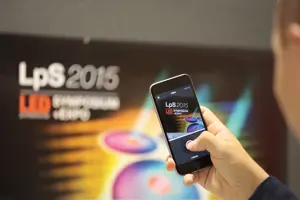 © Anja Koehler Das LpS 2015 Sujet auf einem Handydisplay, Festspielhaus Bregenz © Anja Koehler
