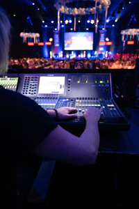Technikpult bei einer Feier auf der Werkstattbühne im Festspielhaus Bregenz
