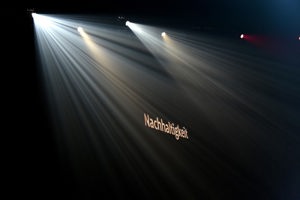 Das Wort Nachhaltigkeit im Lichtkegel auf der Werkstattbühne im Festspielhaus Bregenz